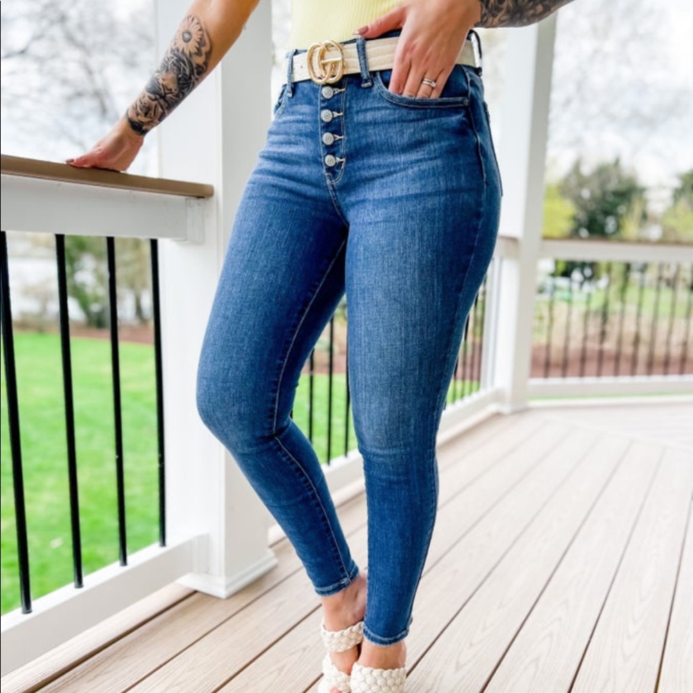 Judy Blue Medium Wash High Rise Button Fly Skinny